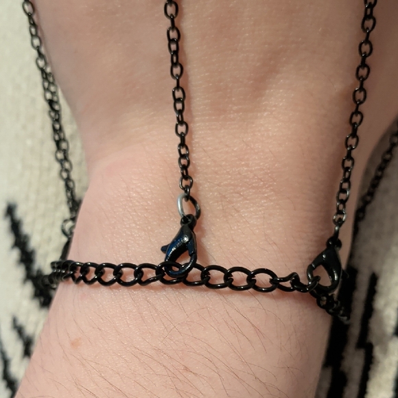 Elegant Black Chain Ring Set - Picture 3 of 4